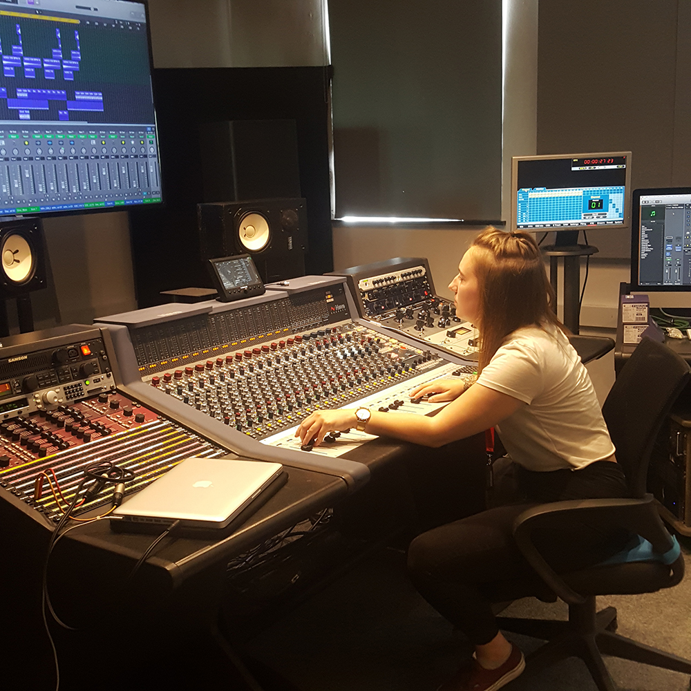 Discovering dBs #2 - dBs Plymouth alumni explain why our music production courses are the best 4 Em Morley