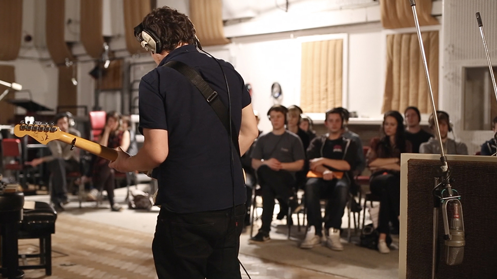 Discovering dBs #4: How dBs influences Plymouth's music scene 2 Behind the scenes at a Plymouth gig