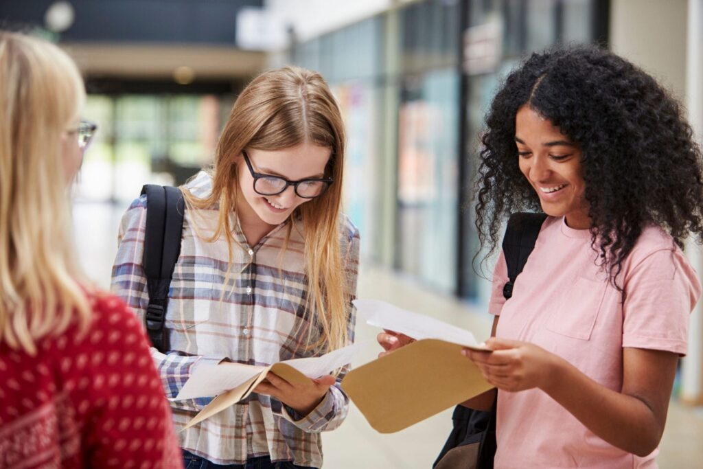 Don't Panic! Here's What to Do If You Fail Your GCSEs 2 School leavers receiving their GCSE results
