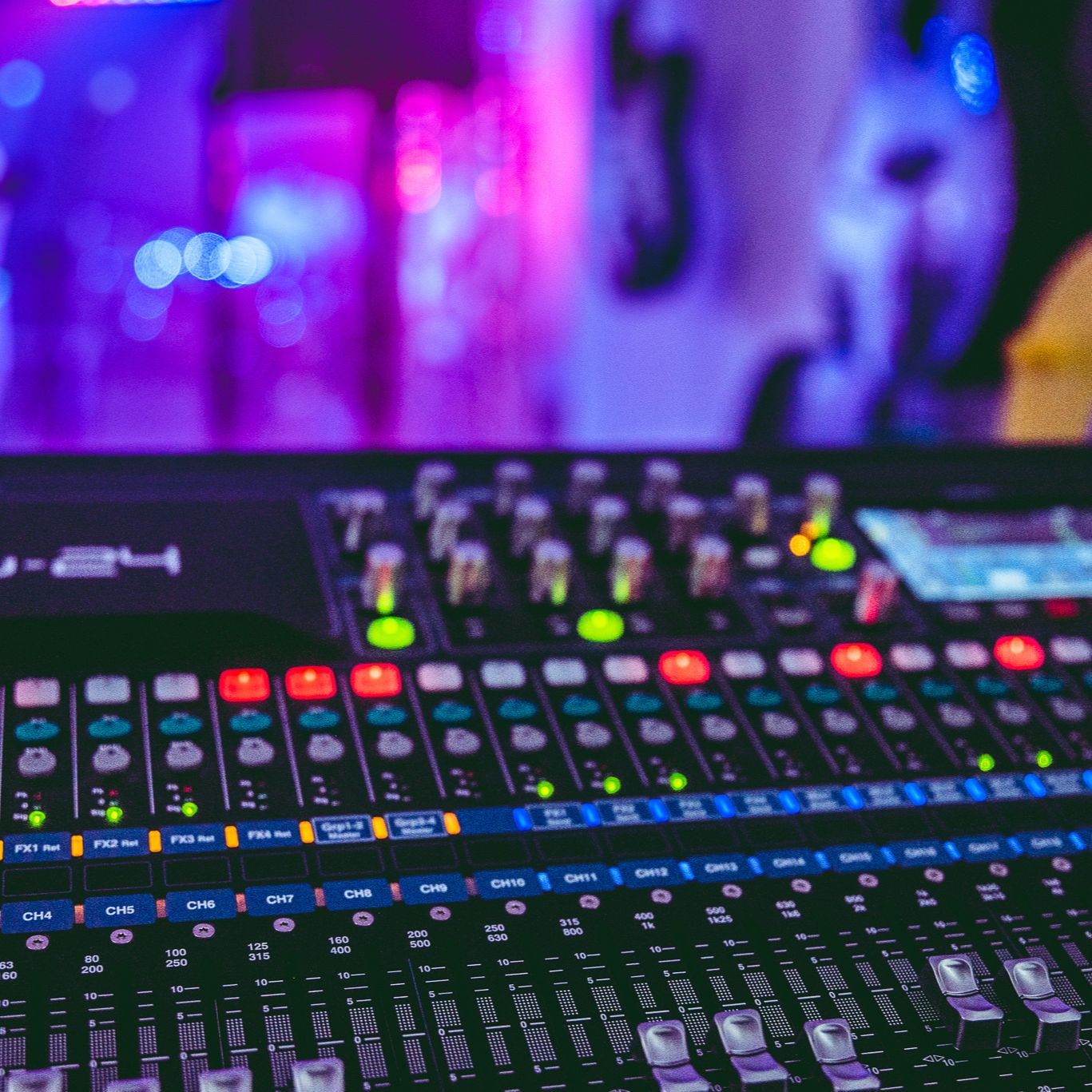 Mix Engineer equipment