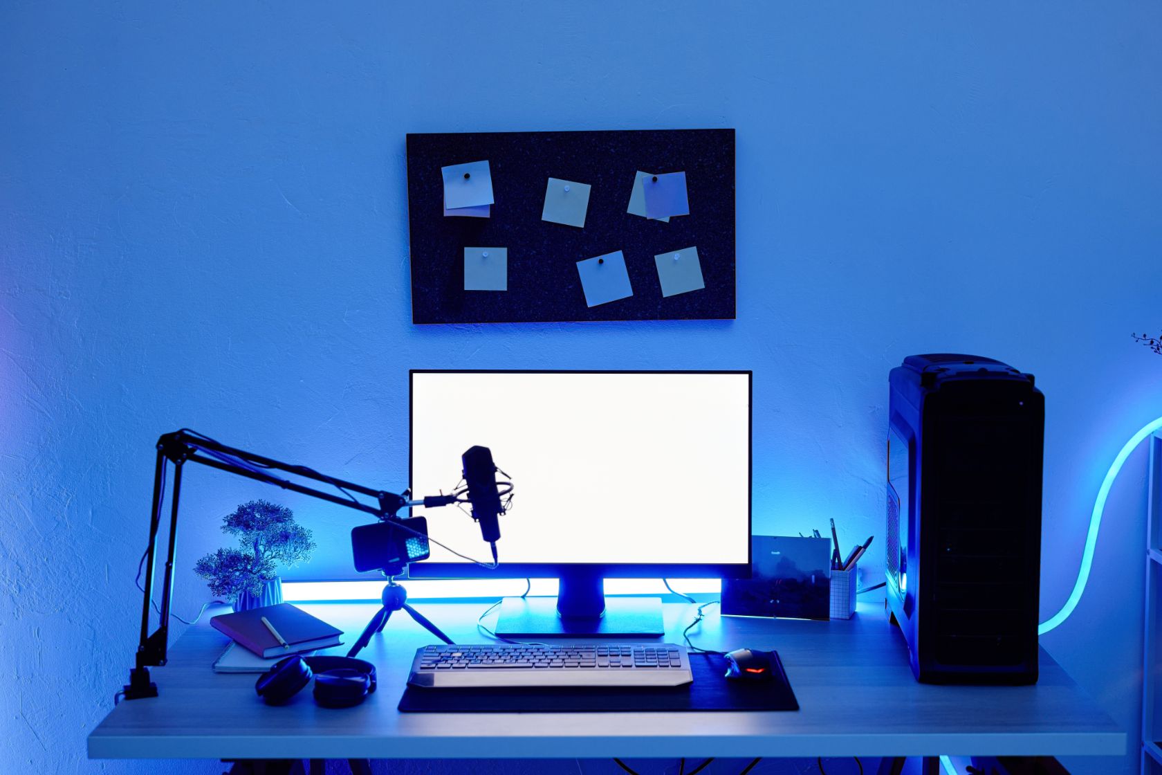 10 Ideas for the best gaming desk setup in 2025 12 Gaming computer desk