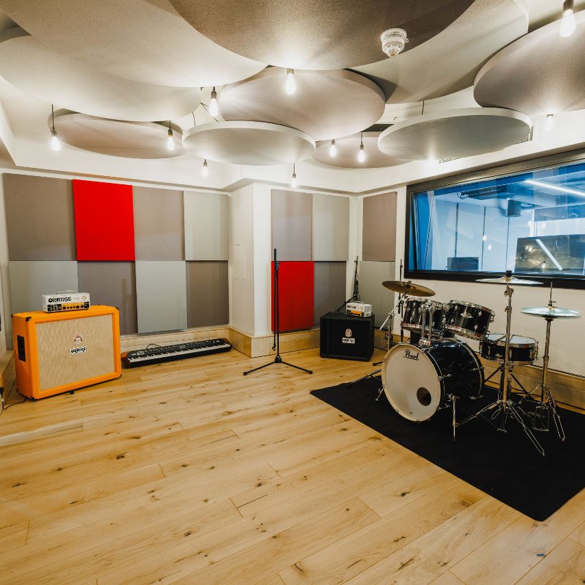 London practice and rehearsal room Access Creative College