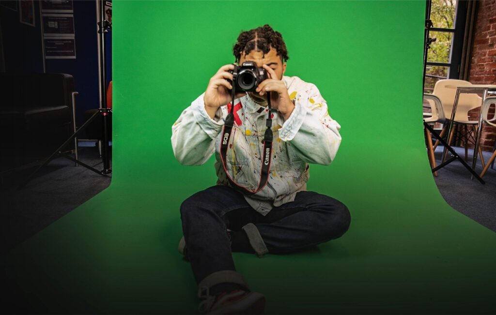 Level 2 Videography, Photography & Design Desktop Header