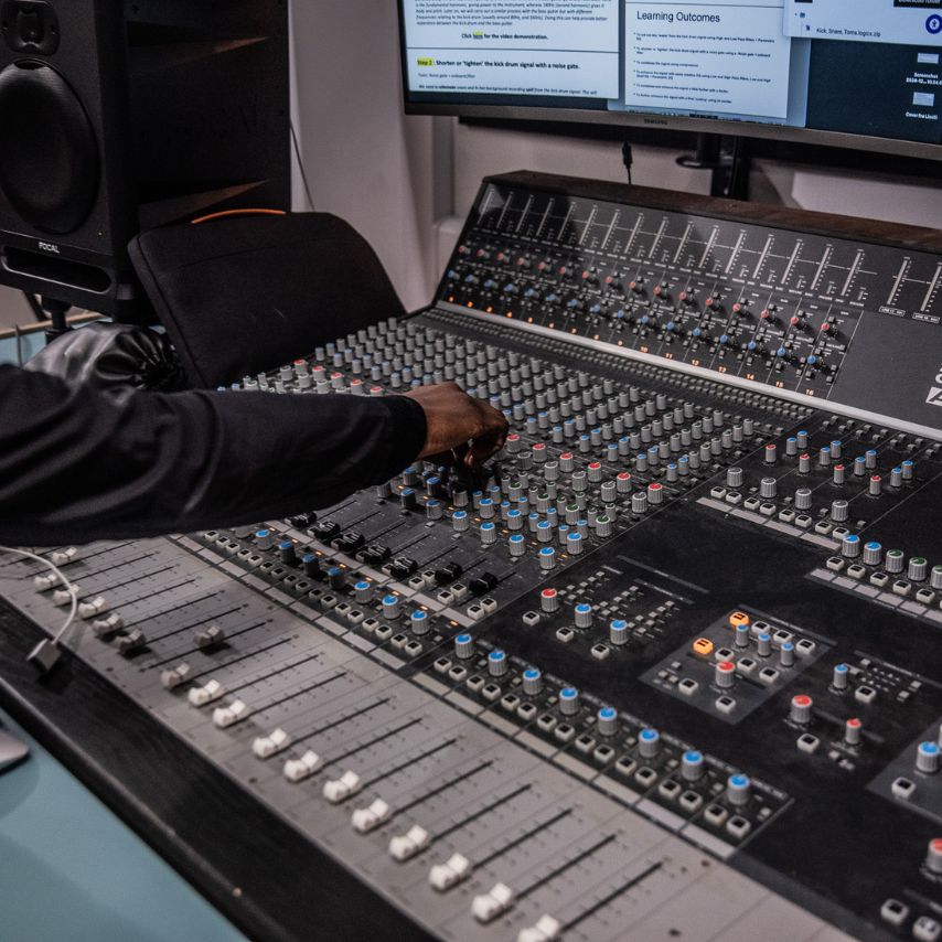 Live Sound Engineer in Studio