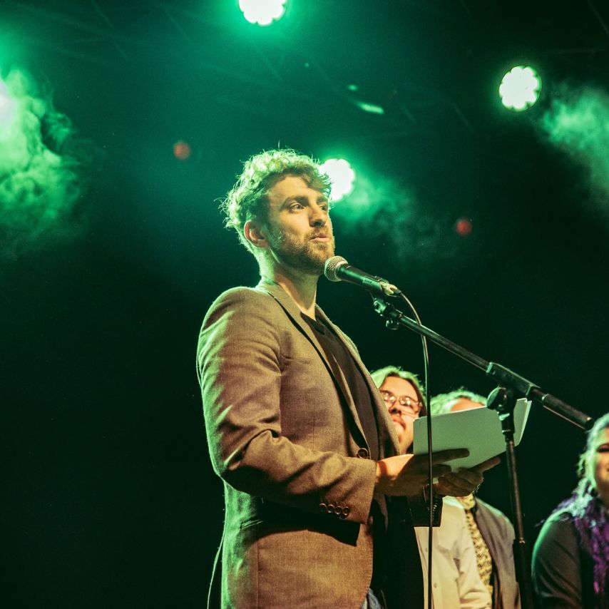 Vocal tutor on stage